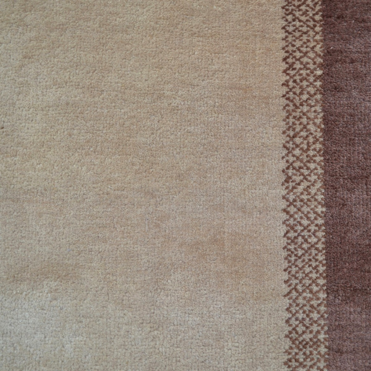 Handknotted Lori buff wool Rug - Begie Brown - 120x180cm