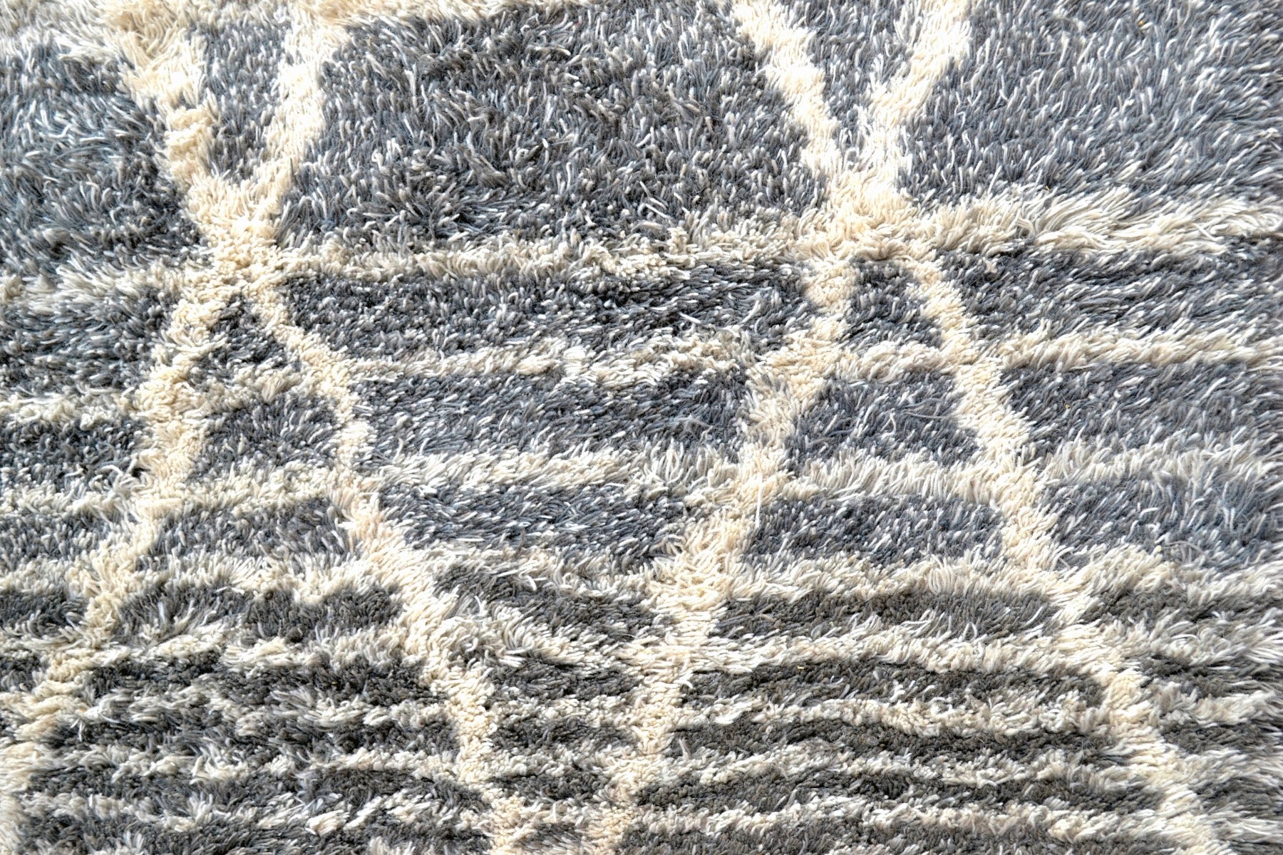 Luxurious Handmade Wool Rug - Comfy 6228 - Grey - 120X180cm