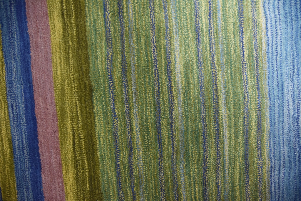 Designer Handmade Wool Rug - Infinite 1101 - Green - 110x160cm