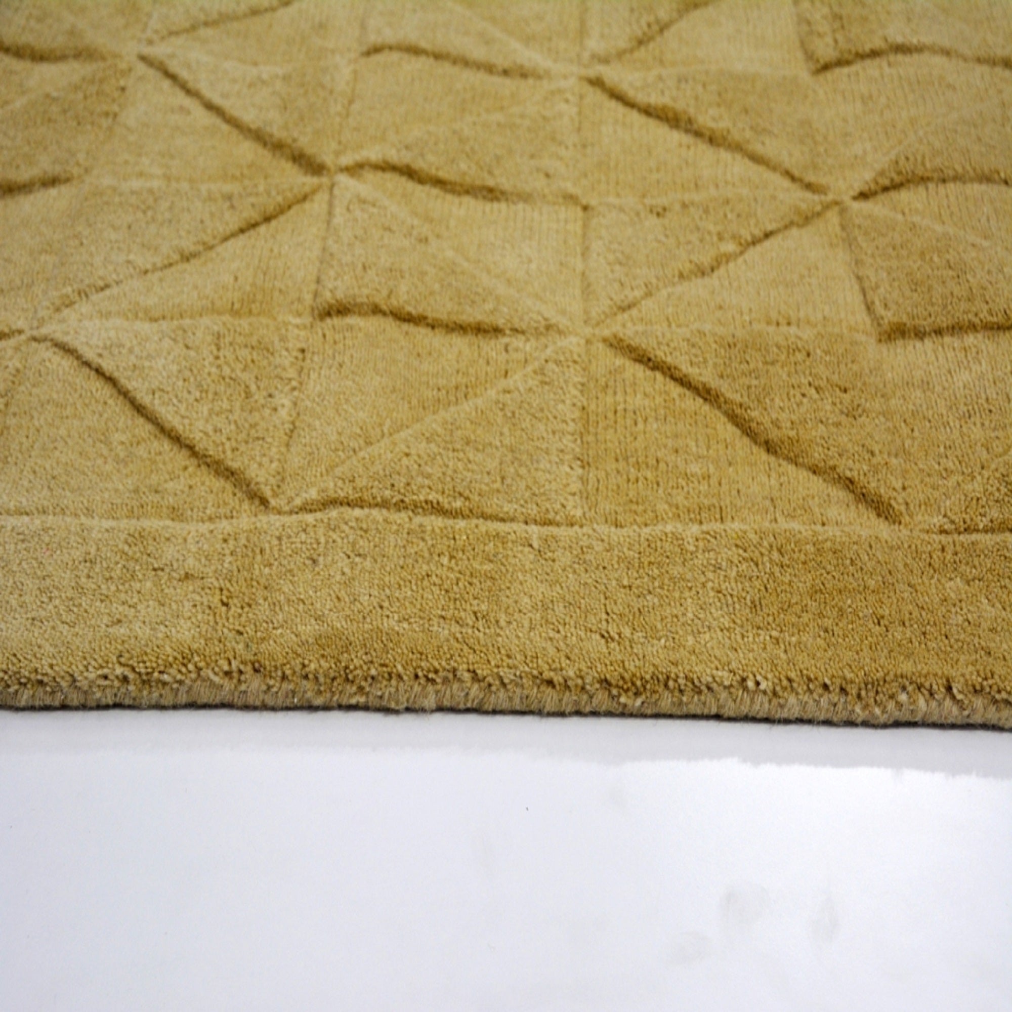 Handmade Contemporary Wool Rug - Triangle - Irish Cream - 110x160cm