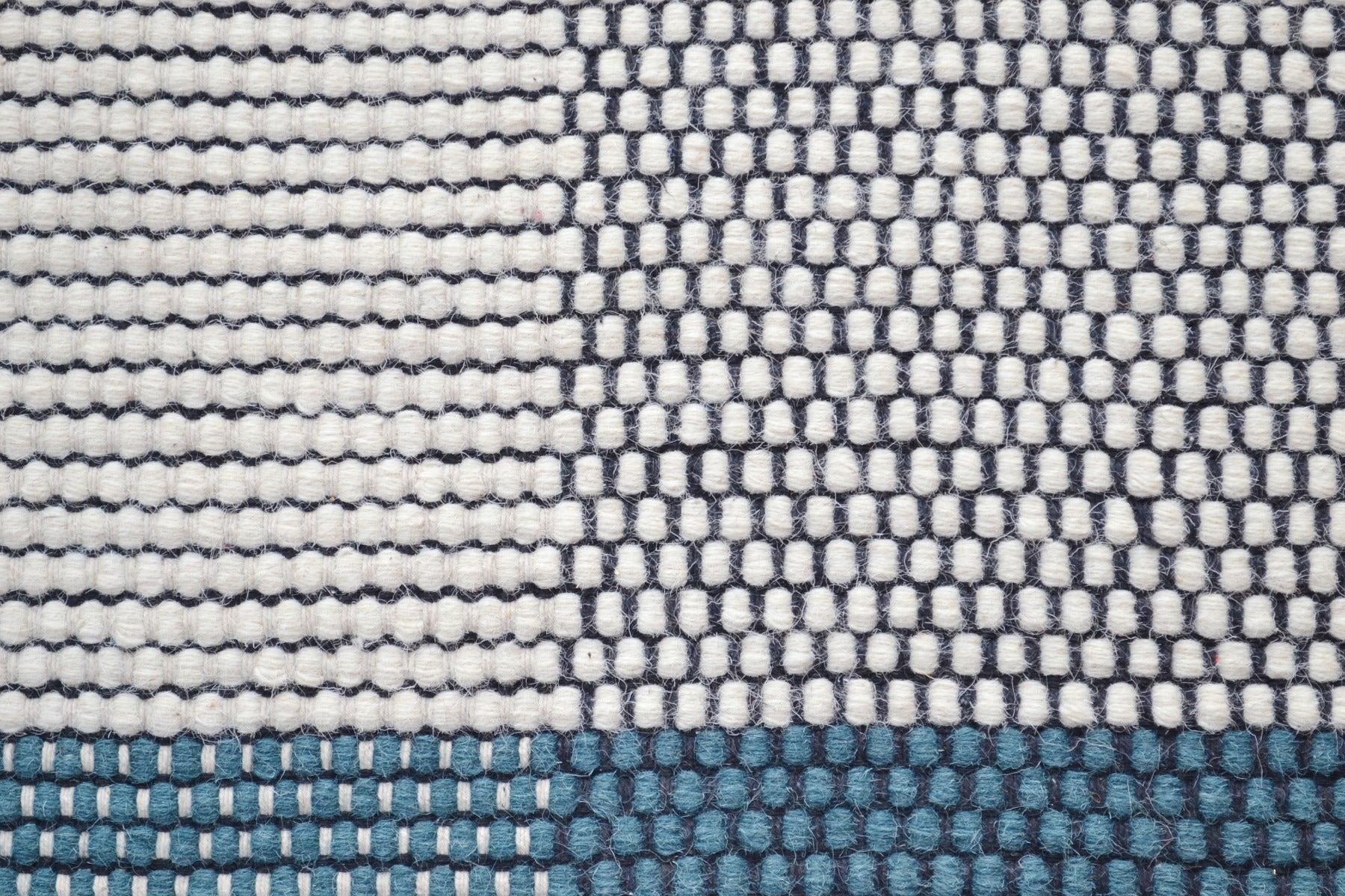 Modern Handwoven Wool Rug - Dotts - Ivory/Turquoise - 70x140cm