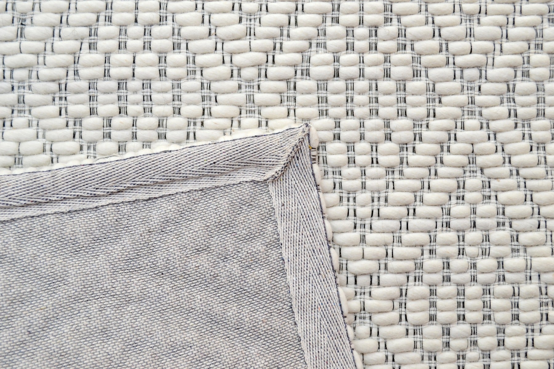Modern Handwoven Wool Rug - Barfi 6220 - Ivory - 110x160cm