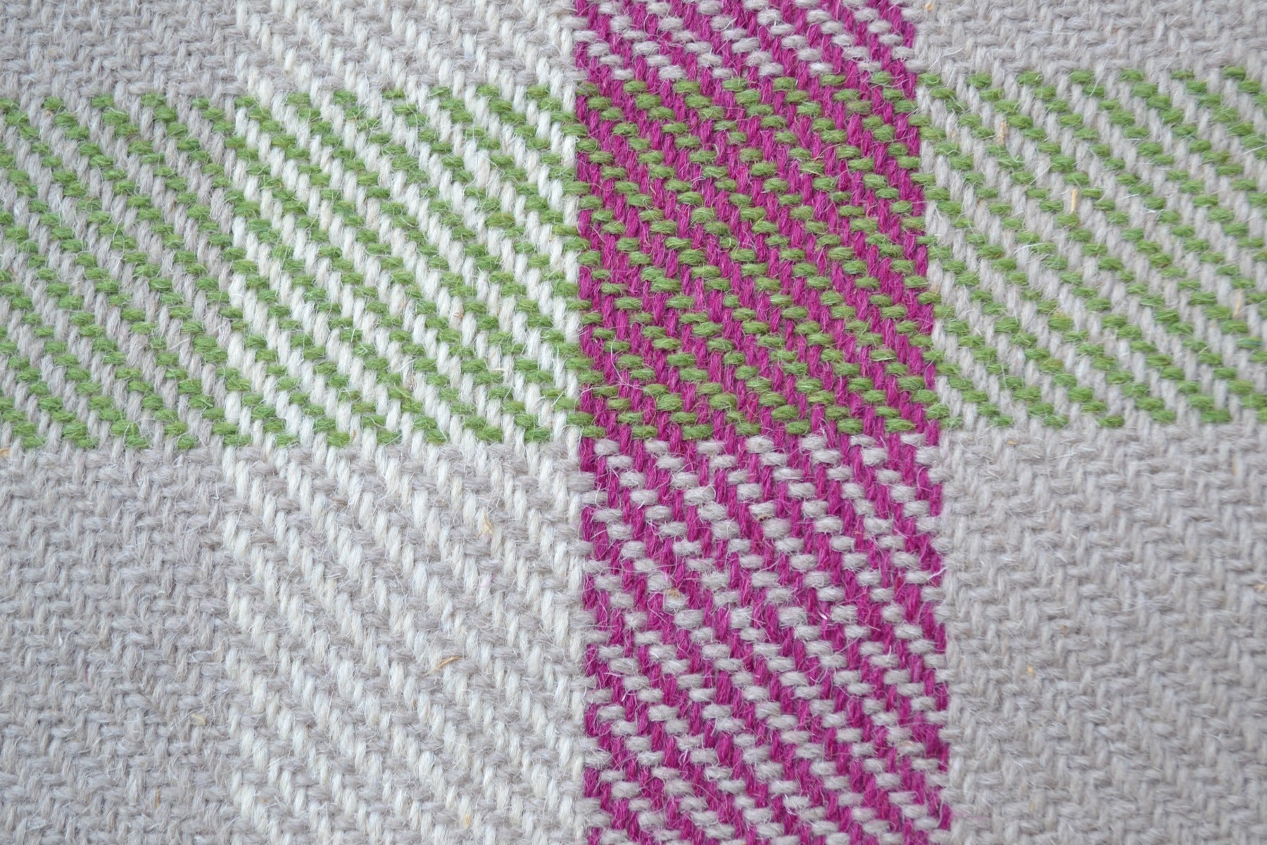 Scottish Handwoven Wool Rug - Natural - 120x170cm