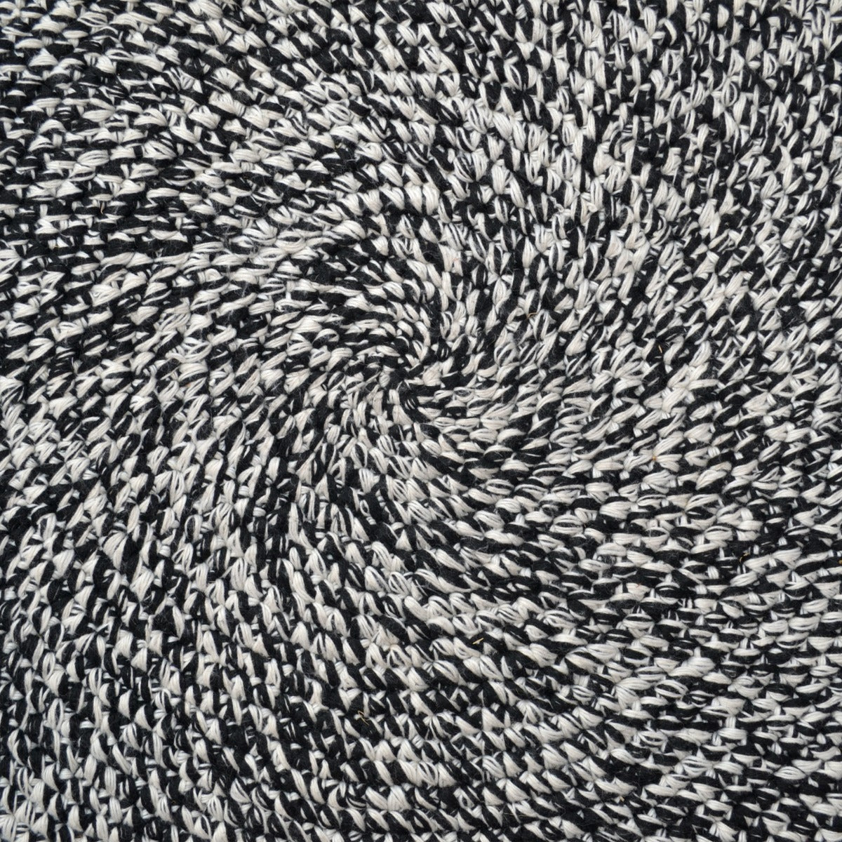 Ultra Chic Indoor/Outdoor Handwoven Rug-Orbit 6223-Ivory Black-120x120cm