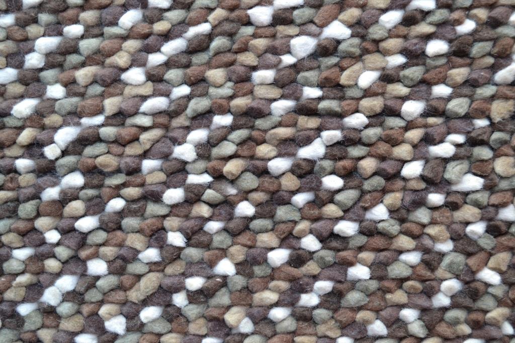 Handwoven Chunky Wool Rug - Jelly Bean - Brown - 120x170cm