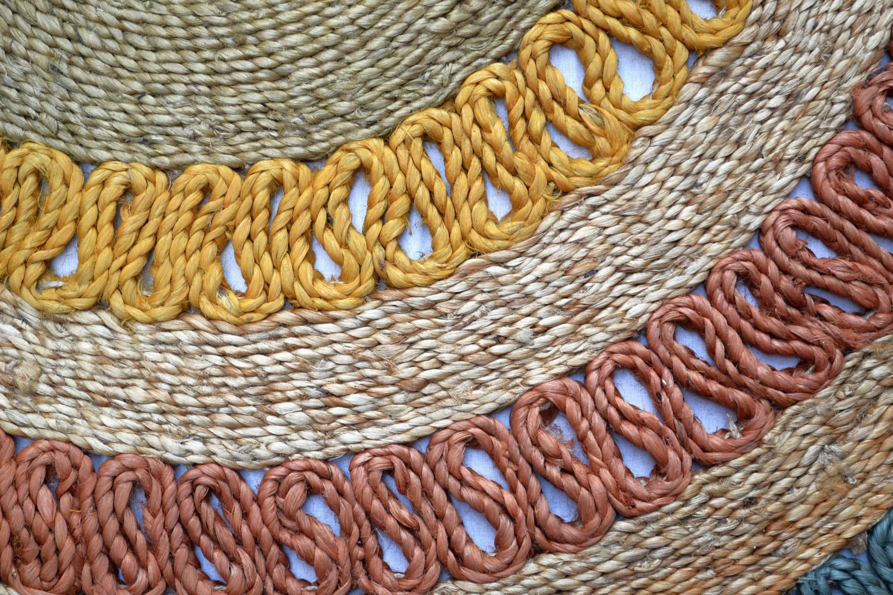 Handwoven Round Natural Jute Rug - 1087 - Natural/Blue - 120x120cm