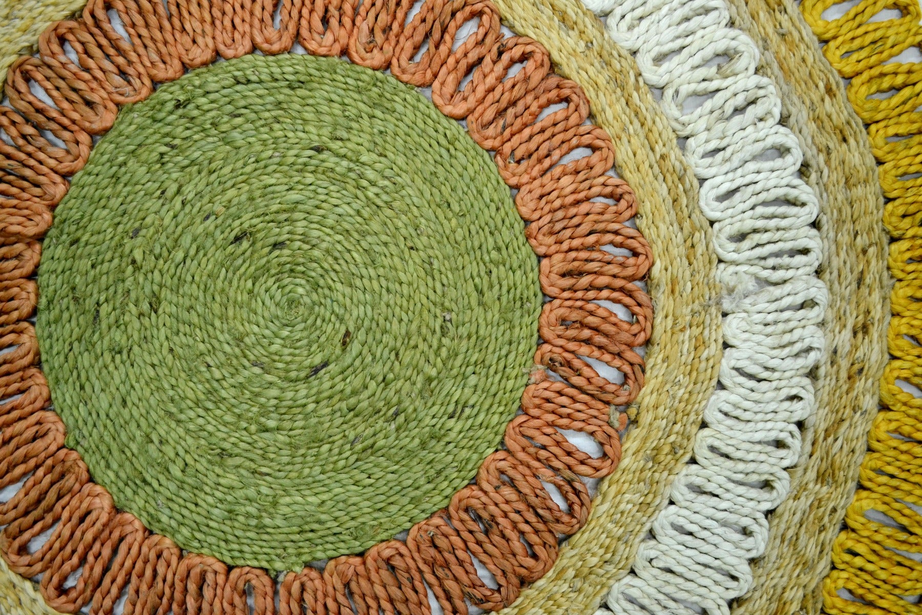 Handwoven Round Natural Jute Rug - 1087 - Natural/Gold - 120x120cm