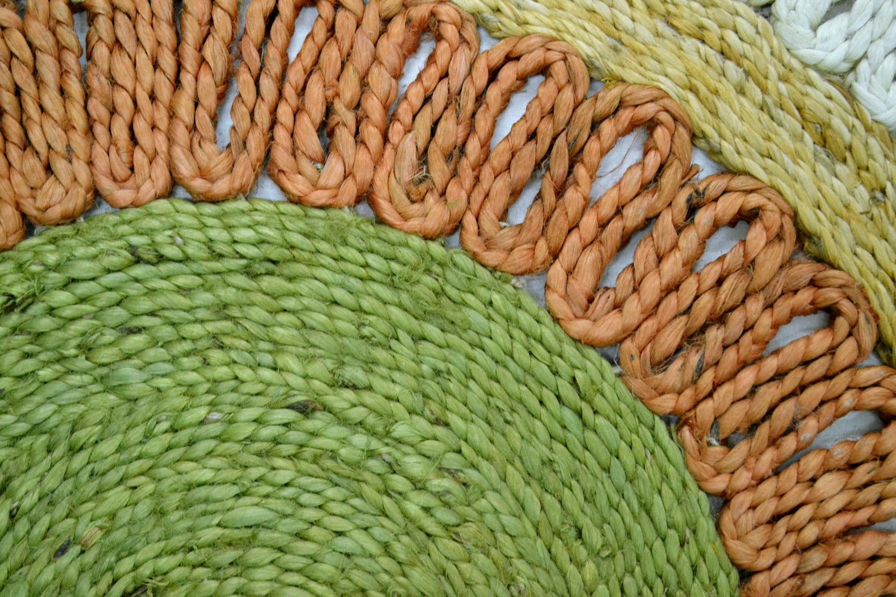 Handwoven Round Natural Jute Rug - 1087 - Natural/Gold - 120x120cm