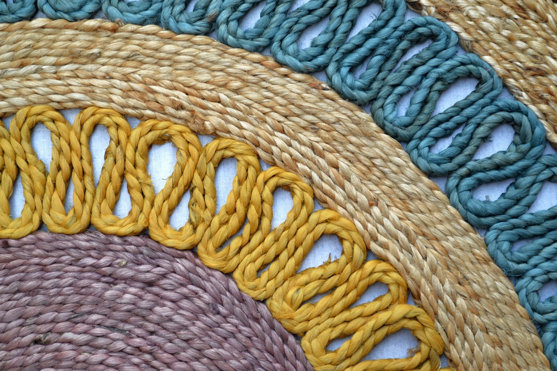 Handwoven Round Natural Jute Rug - 1087 - Natural/Purpal - 120x120cm