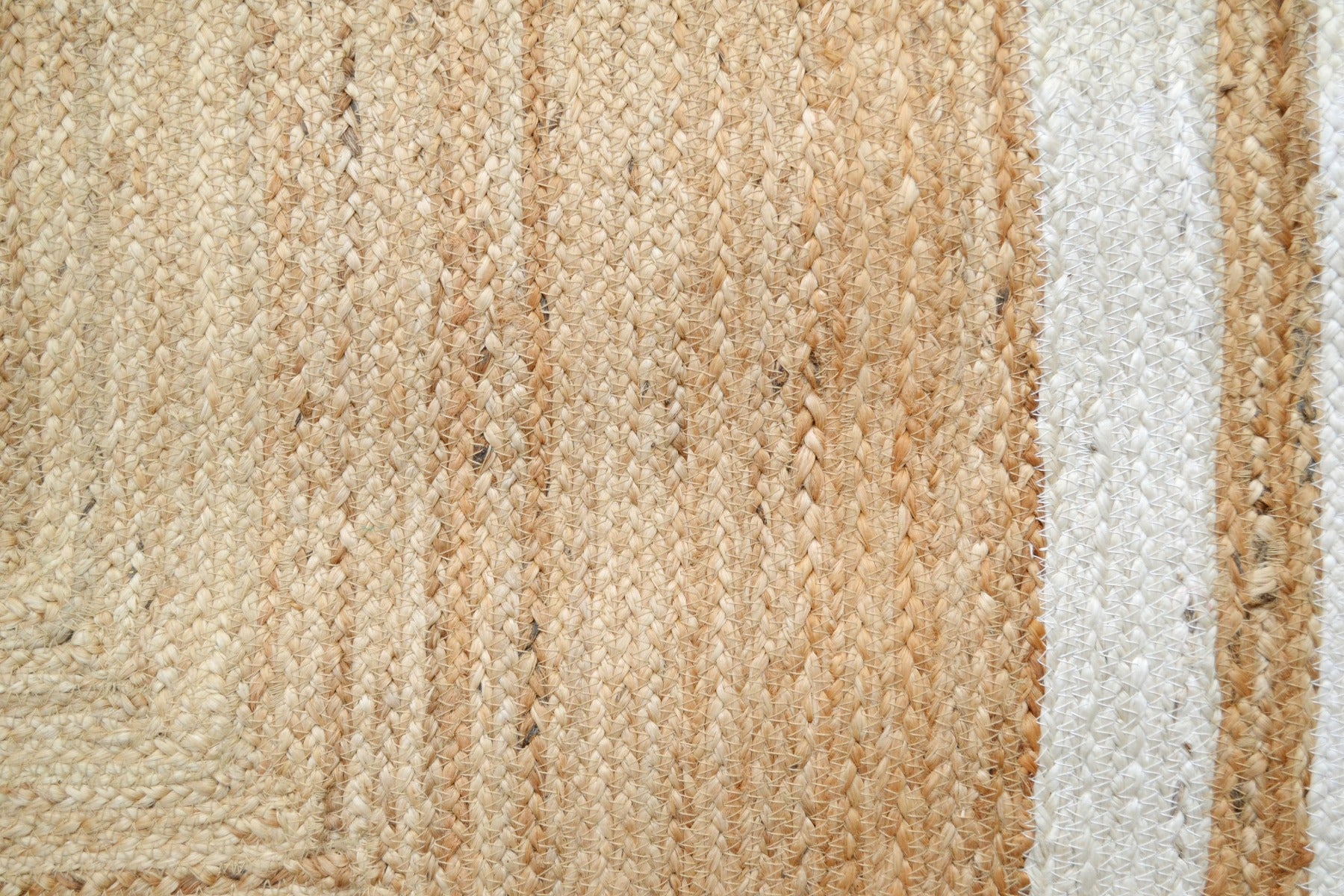 Handwoven Natural Jute Rug - Mauji 1089 - Natural/Ivory - 110X160cm