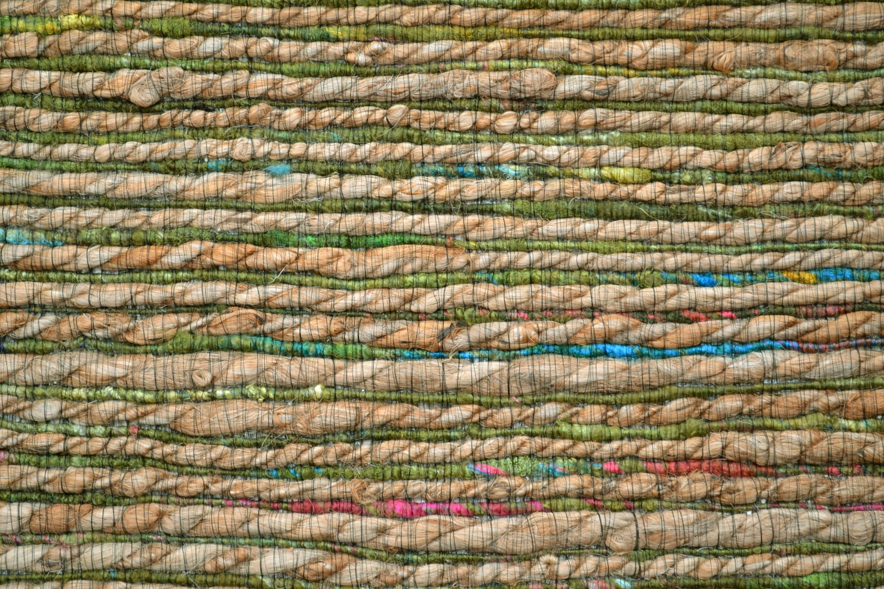 Trendy Handwoven Jute & Sari Silk Rug - 6001 - Natural/Green - 160x230cm